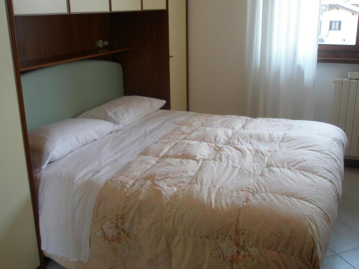Apartment Mavi Bardolino Luaran gambar