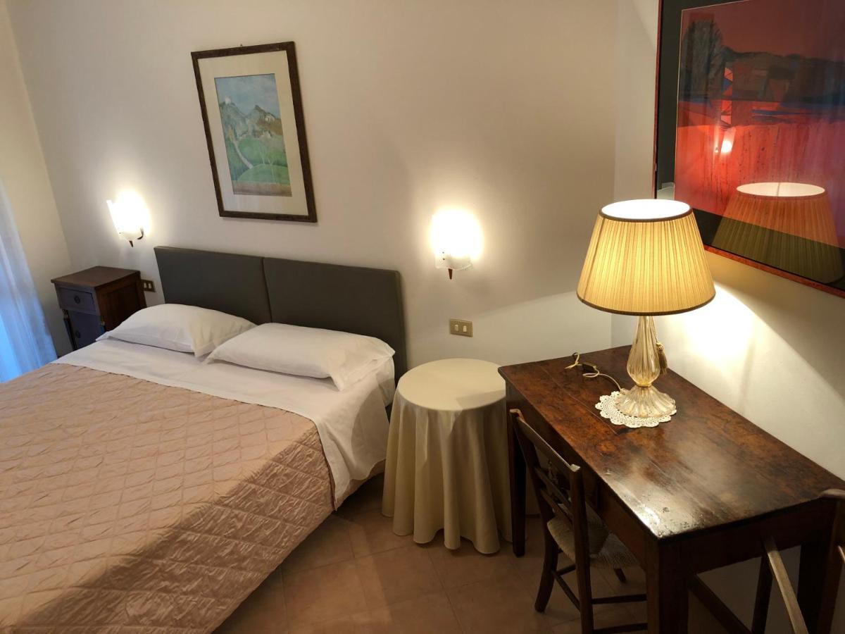 Apartment Mavi Bardolino Luaran gambar